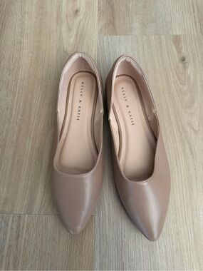 Kelly & Katie nude Pointed-Toe Flats